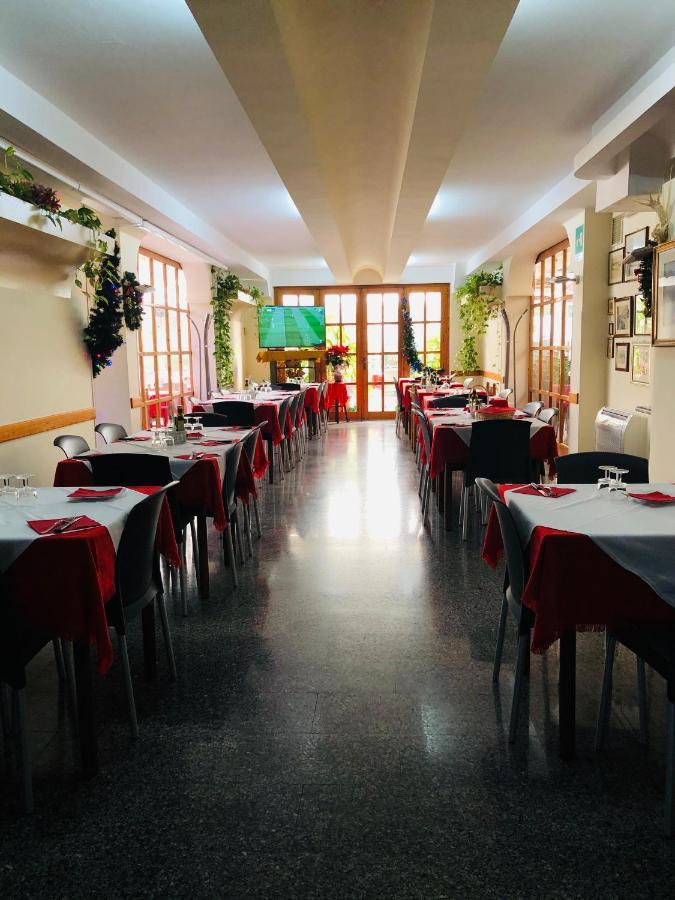 Hotel Centrale Quartu SantʼElena Eksteriør bilde